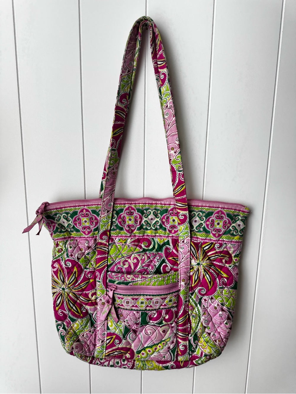 Vera Bradley Ret. Pinwheel Paisley Pink Green Shoulder Med. Tote Purse Bag